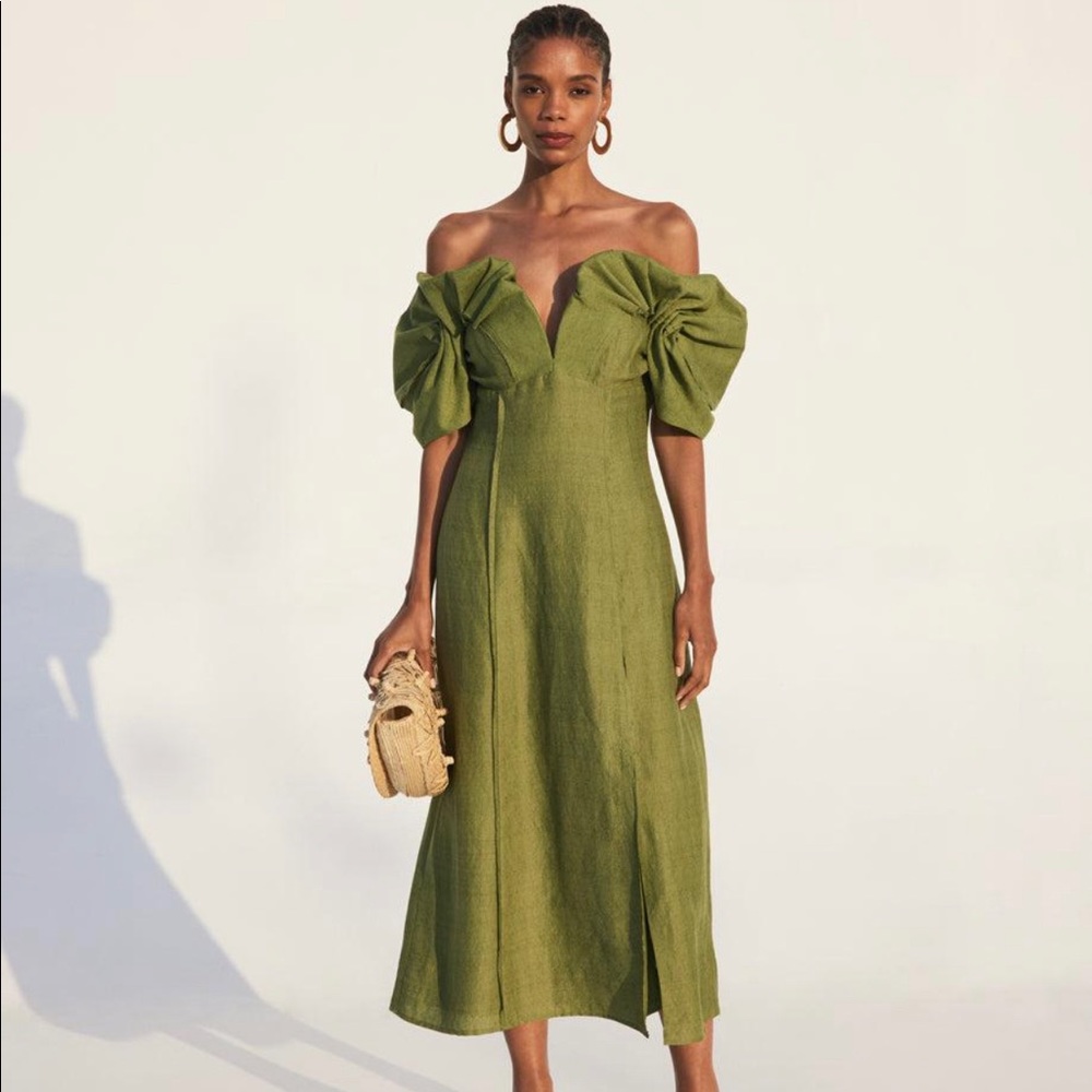 Cult Gaia muna linen dress size 6 and size 8 color palm both never worn NWT
